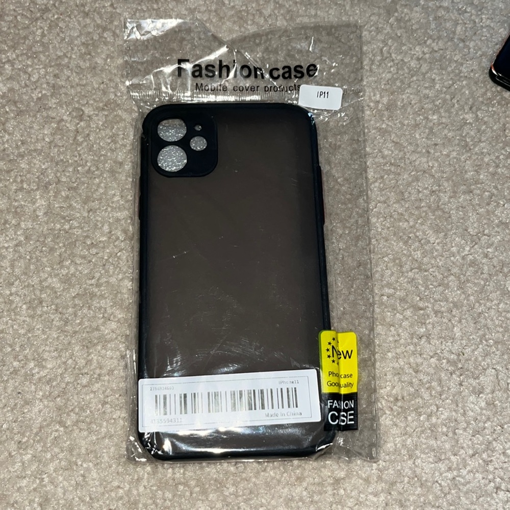 Fashion Case in black for iphone 11